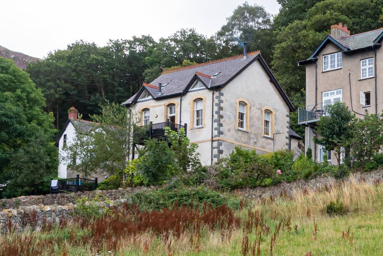 Converted Chapel, Stunning Sea & Mountain Views! Penmaen-mawr Esterno foto